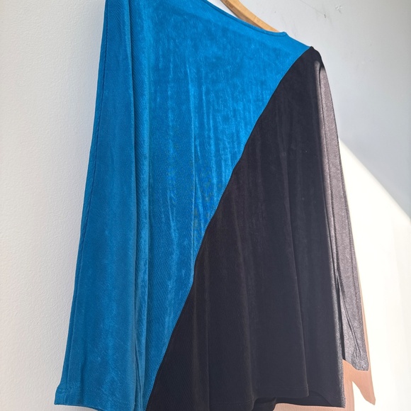 Chico’s traveler two tone bat wing shirt - Picture 2 of 5